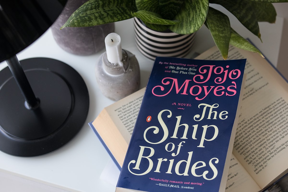 Jojo Moyes bøger_Ship of brides.jpg